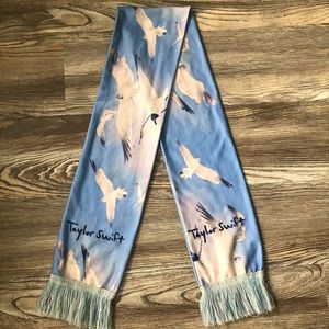 Taylor Swift 1989 seagull scarf